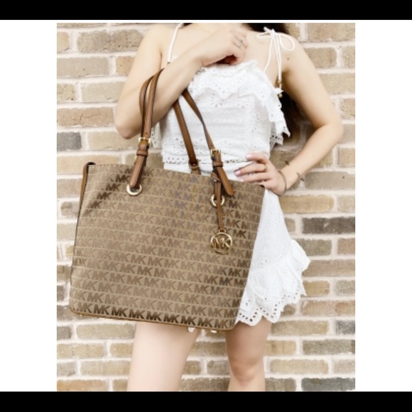 MICHAEL Michael Kors Handbags - Michael Kors Jet Set Grab Bag Signature Logo Handbag XL